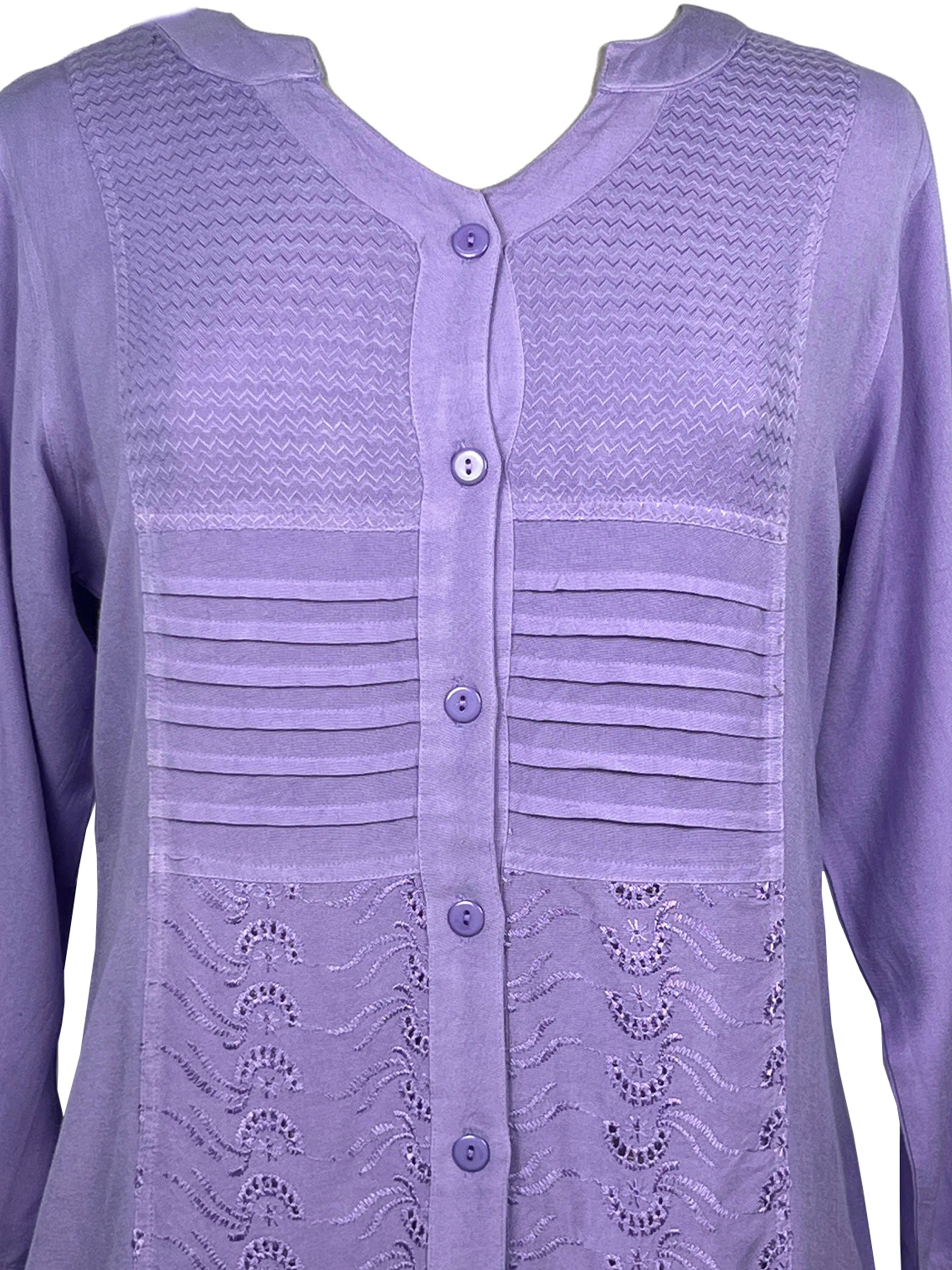 9004 B Women's Bohemian Vintage Sweet Heart Button Down Embroidered Pleated Blouse