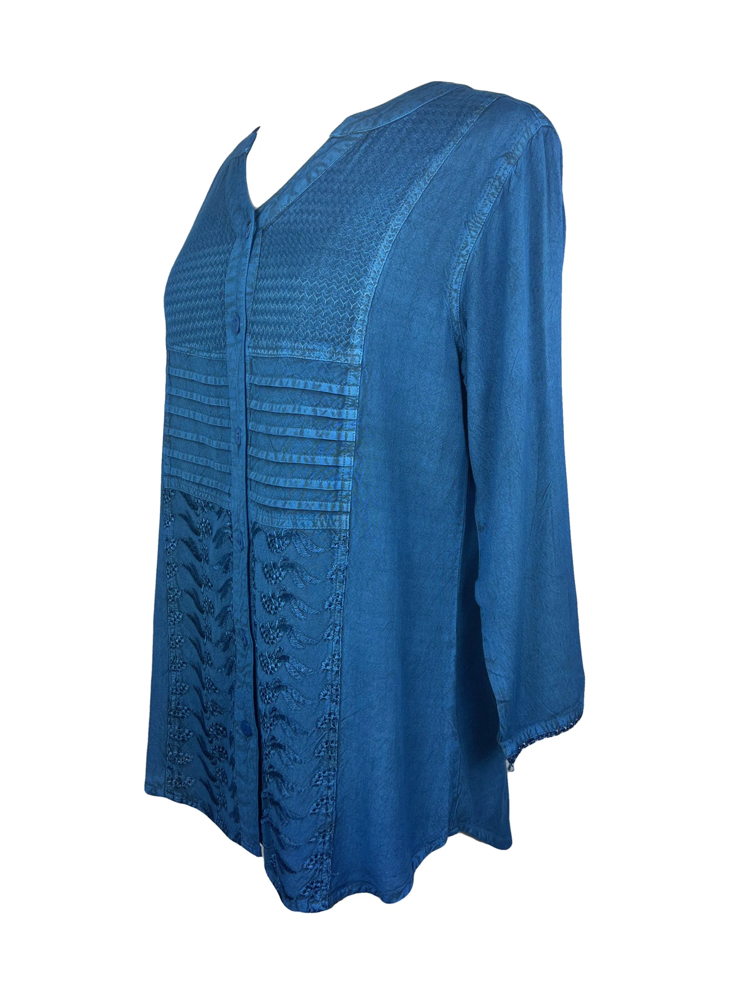 9004 B Women's Bohemian Vintage Sweet Heart Button Down Embroidered Pleated Blouse