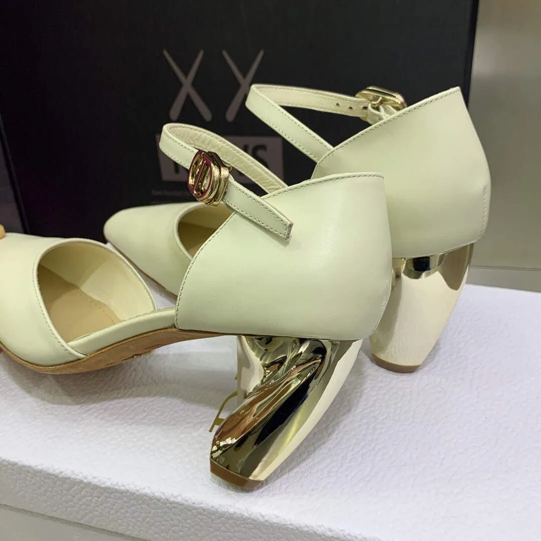 Dior Women’s Shoes Rhodes Heeled Shaped and hollow Shoes