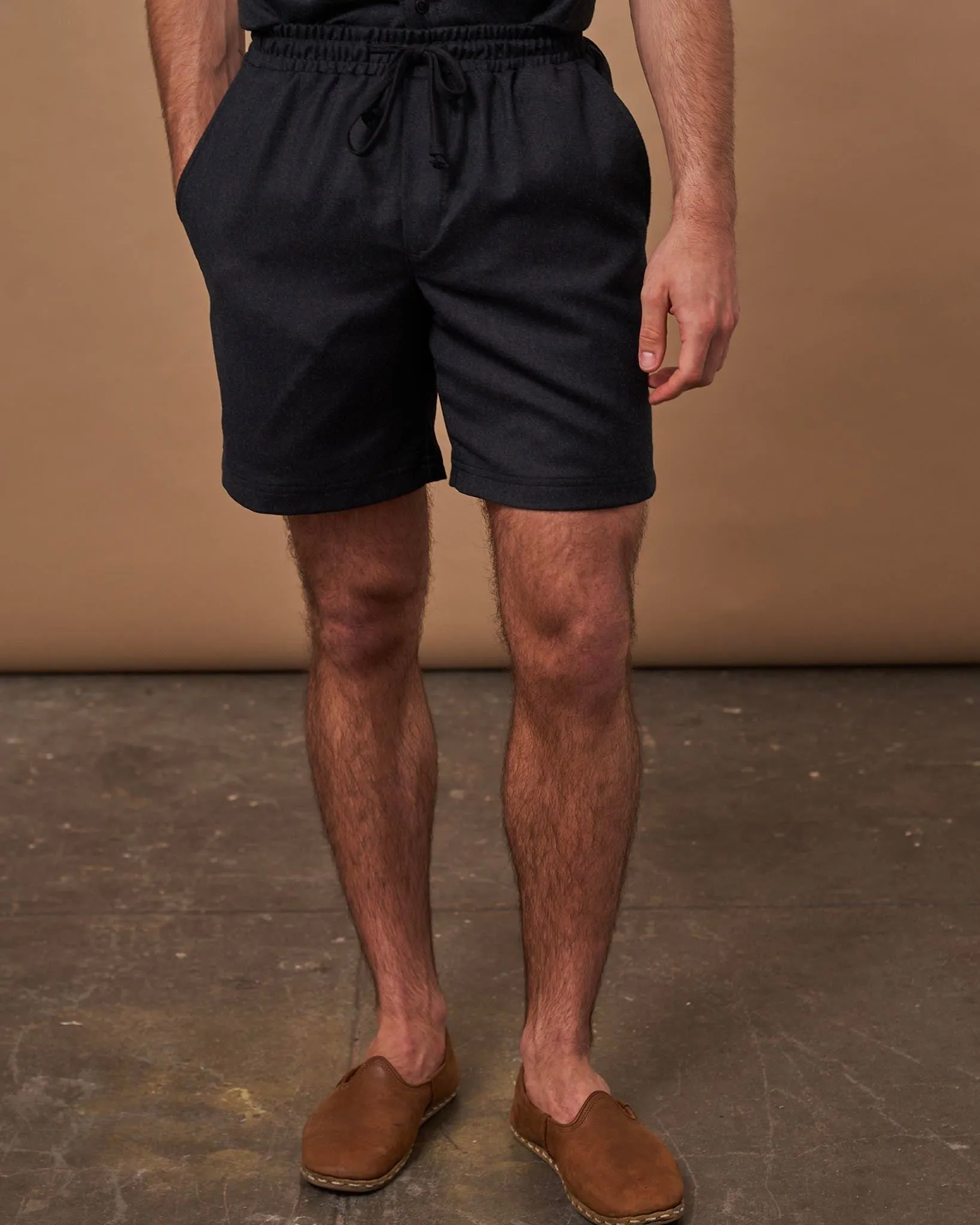 The Mens Light Wool Short