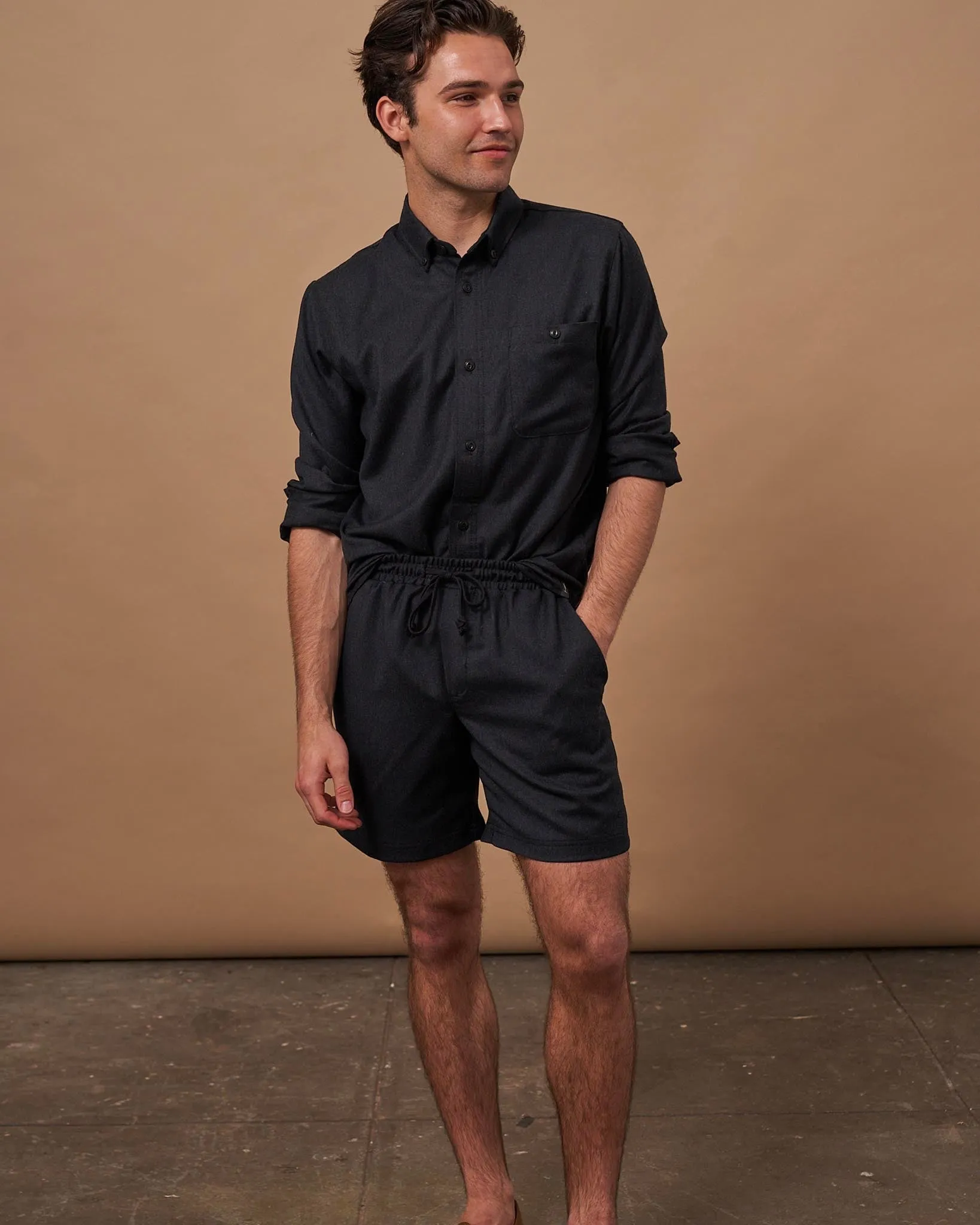 The Mens Light Wool Short