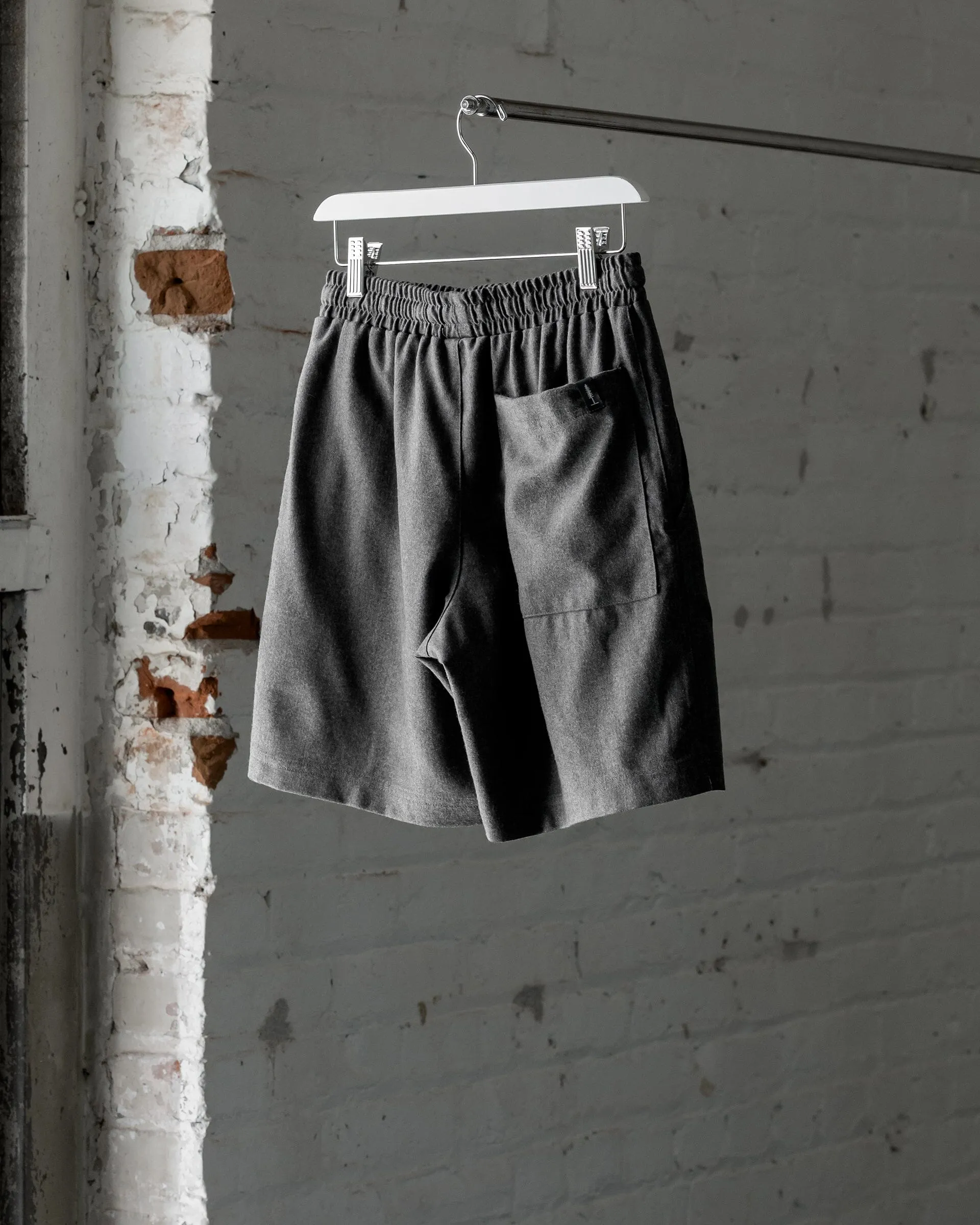 The Mens Light Wool Short